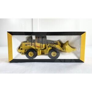 ROS New Holland LW190B Wheel Loader 1/50 Diecast Front End Tractor Model Retired
